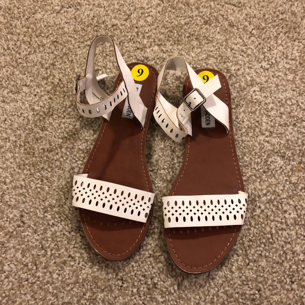 Steve Madden White Sandals